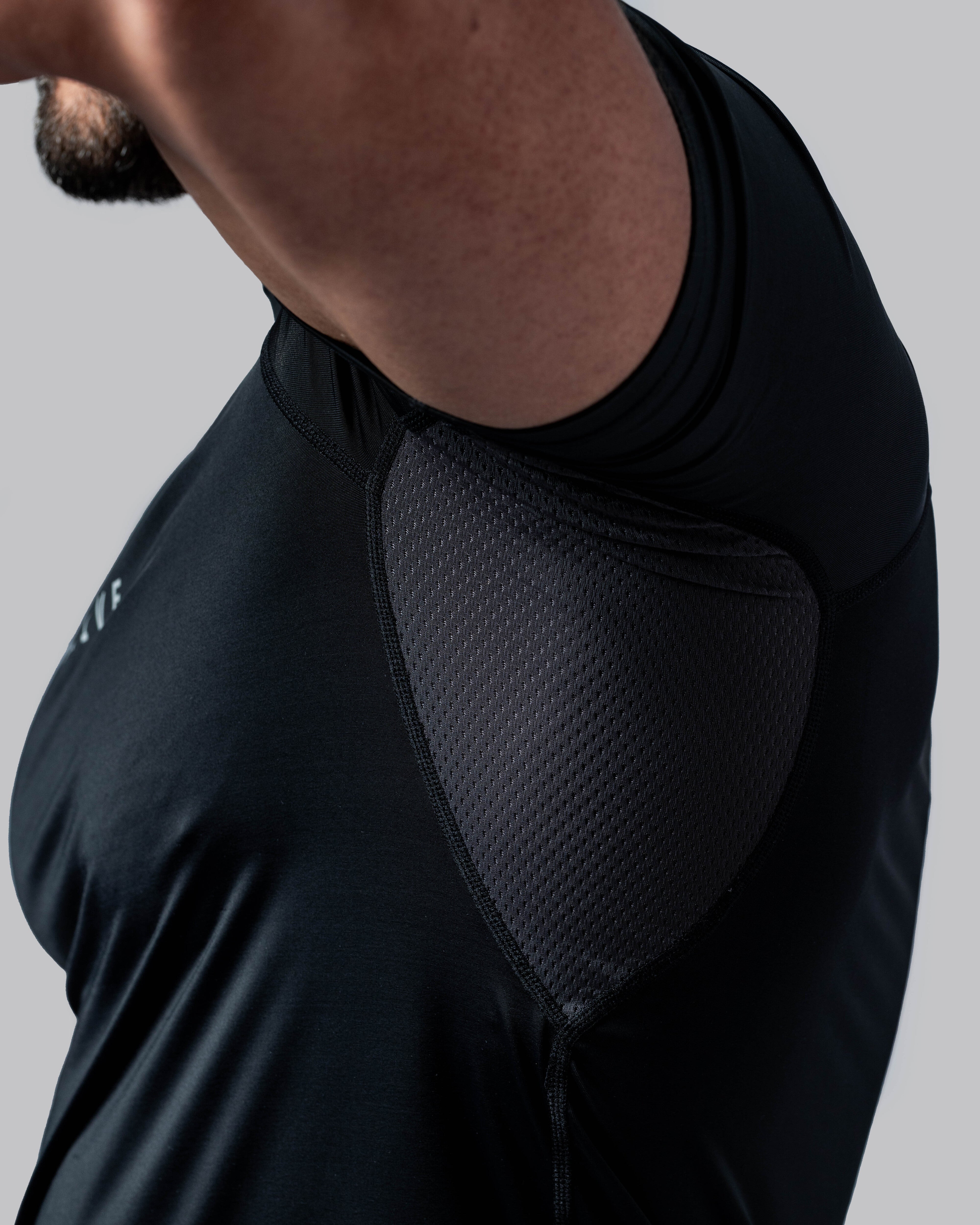 Vital Compression Tee – Black/Carbon