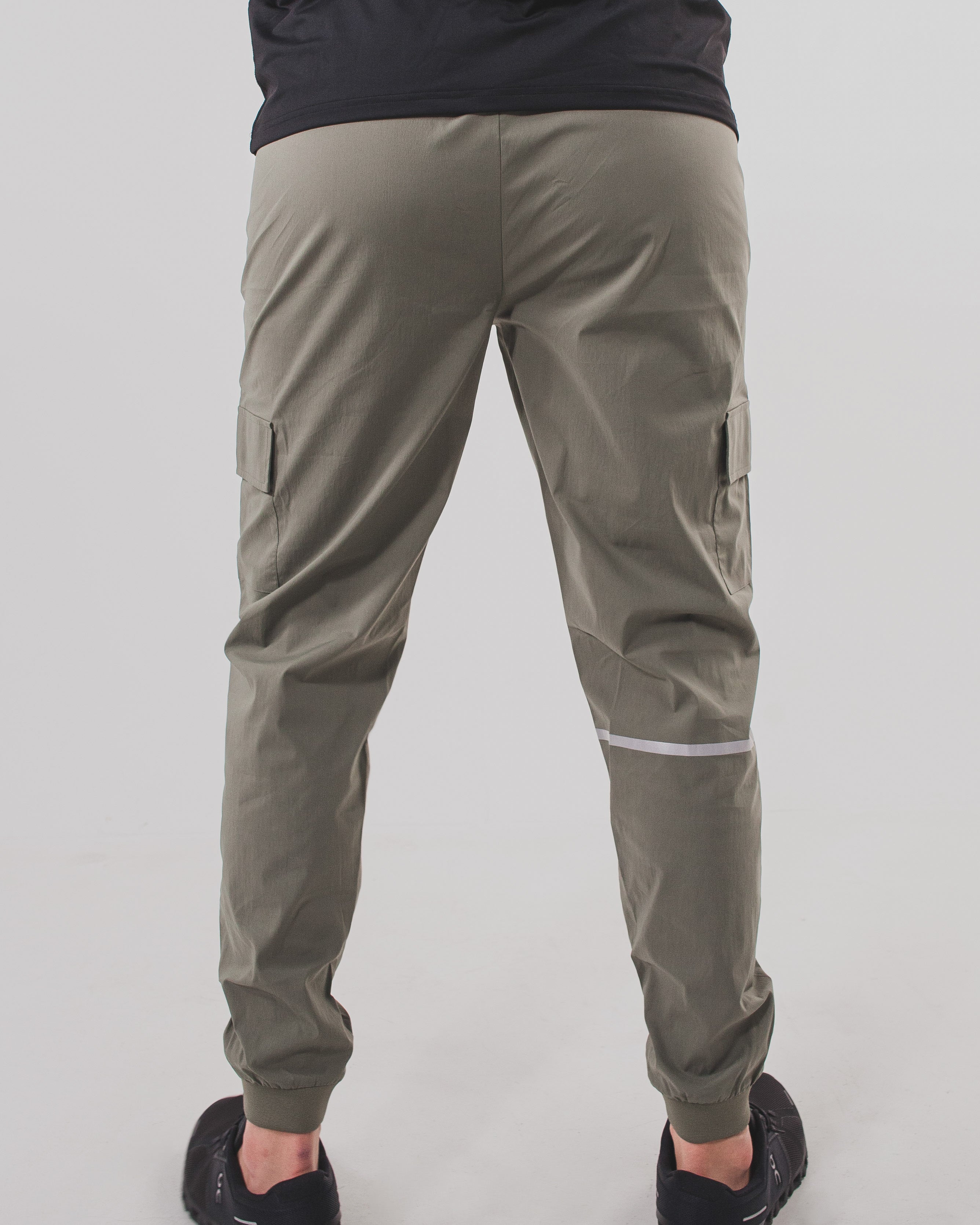 Active Cargo Joggers - Matte Green