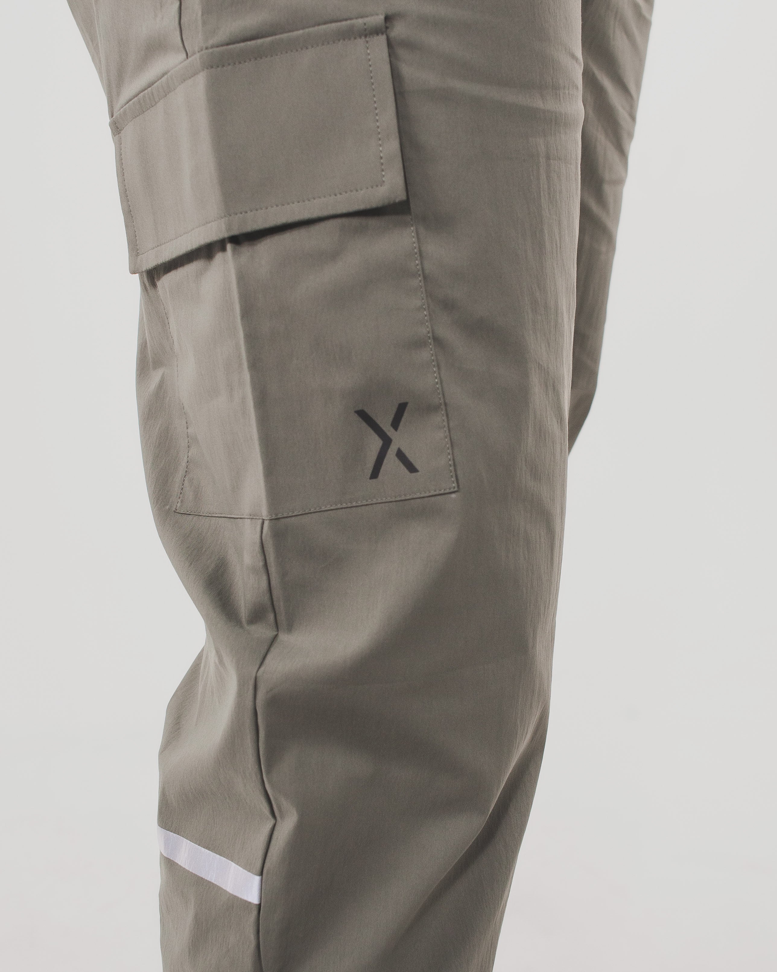 Active Cargo Joggers - Matte Green