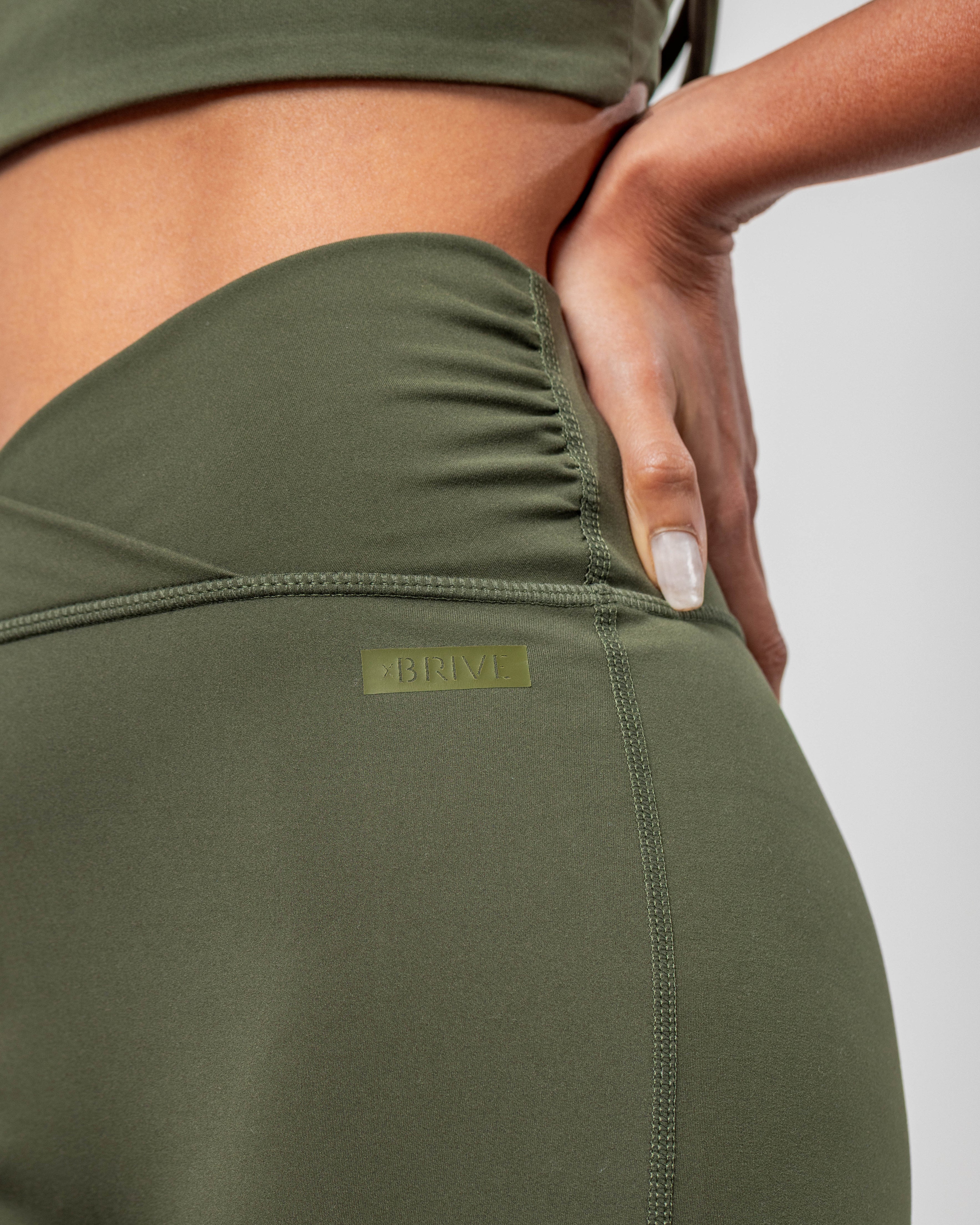 Form Crossover Legging - Olive Green
